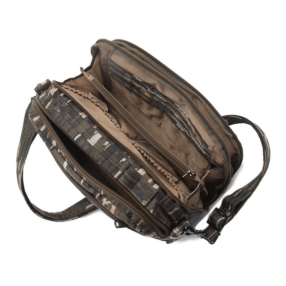 Lug Scoop camo crossbody bag purse - Picture 3 of 7